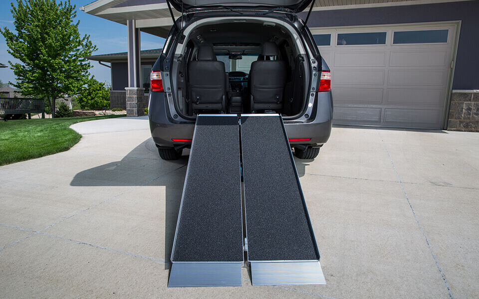 Slip-Resistant Surface for Suitcase Ramp